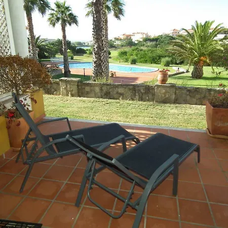 Casa Flores * Amoreira (Leiria)