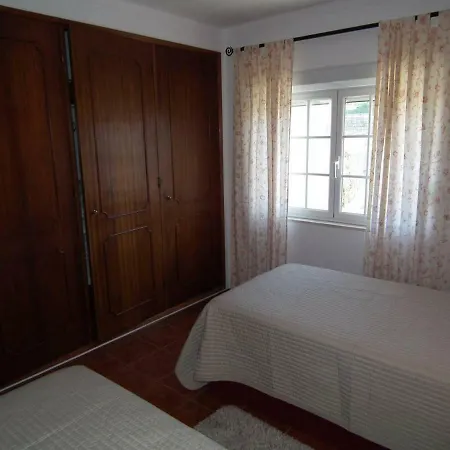 Casa Flores Amoreira (Leiria)
